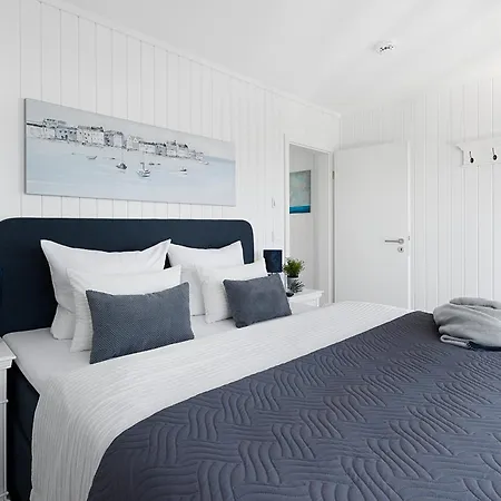 Harbour View Marina: Dachterrasse, Meerblick, Sauna, Bootsanleger *