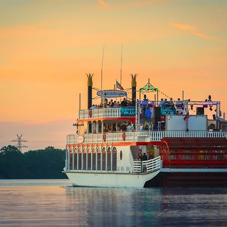 Harbour View Marina: Dachterrasse, Meerblick, Sauna, Bootsanleger *