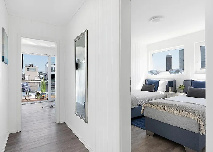 Harbour View Marina: Dachterrasse, Meerblick, Sauna, Bootsanleger Semesterbostad *