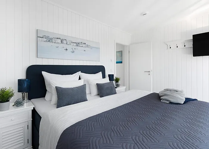 Harbour View Marina: Dachterrasse, Meerblick, Sauna, Bootsanleger *